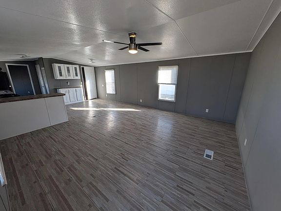 3rd image of 1010 Reservation Rd #B05