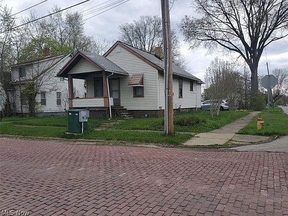 2nd image of 404 York Ave NW