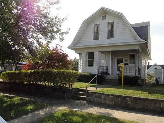 1401 Franklin Ave photo 1