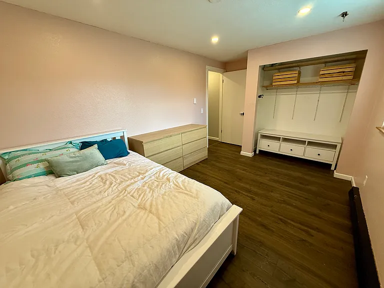 2185 Robyn Dr — Photo 13