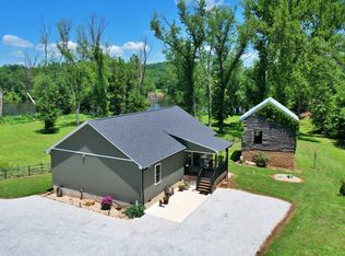 5977 James River Rd, Gladstone, VA 24553