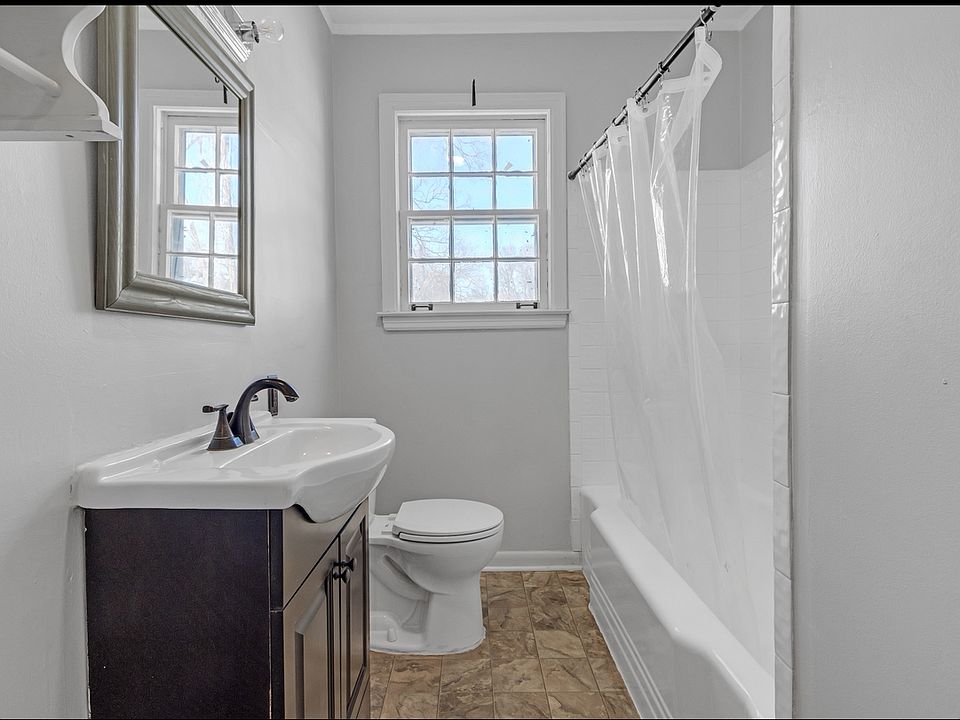 1st image of 3086 Spottswood Ave
