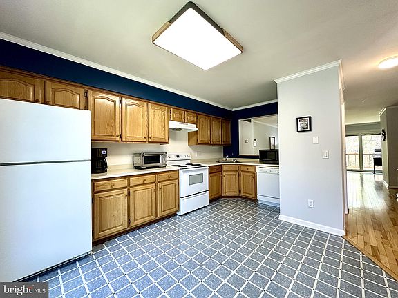 4th image of 4711 Weatherhill Dr
