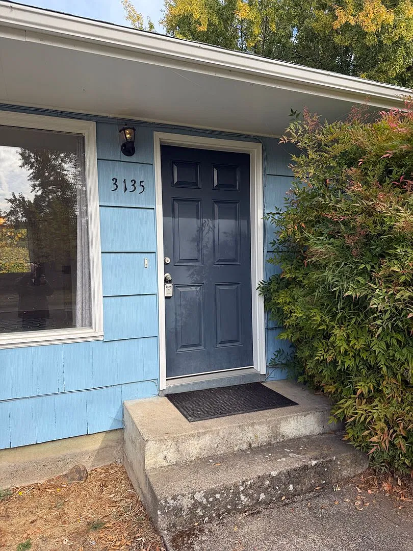 Large 3-bedroom 2 bath house in Eugene! — Photo 3