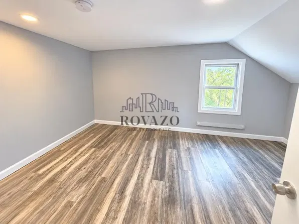42 Crawford St #3, Newark, NJ 07102