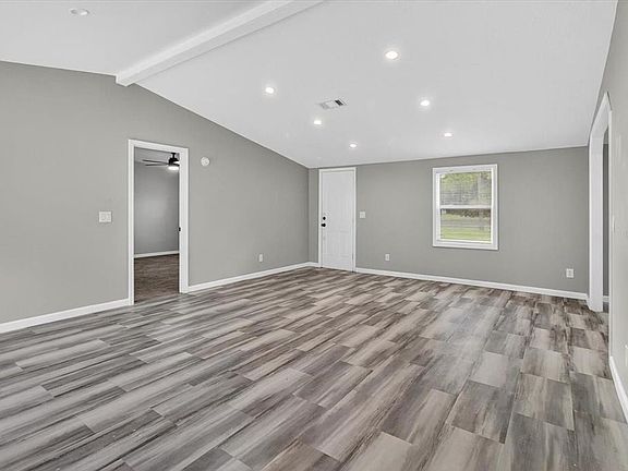3rd image of 31326 TYNDALL ROAD