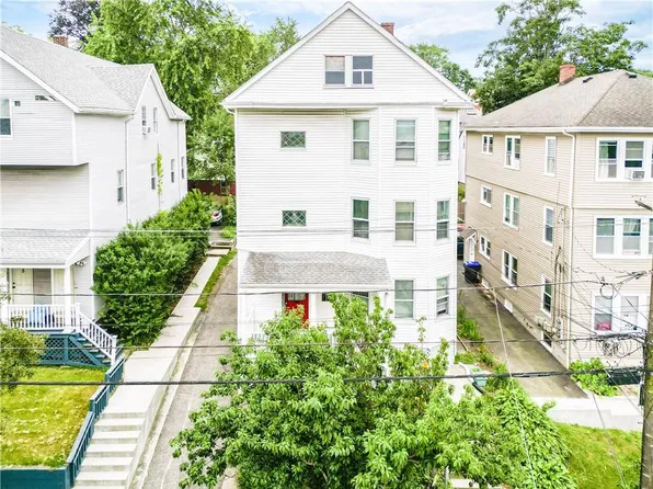 89 Rochambeau Ave, Providence, RI 02906