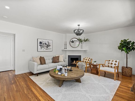 3rd image of 9 Harte Avenue