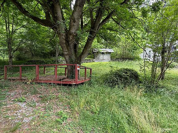 5th image of 1552 Sugar Pine Ln