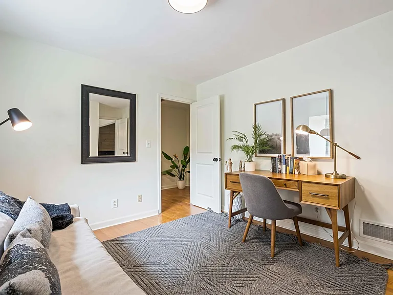 7719 Cherry St — Photo 11