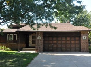 4345 Grimes Ave N, Robbinsdale, MN 55422