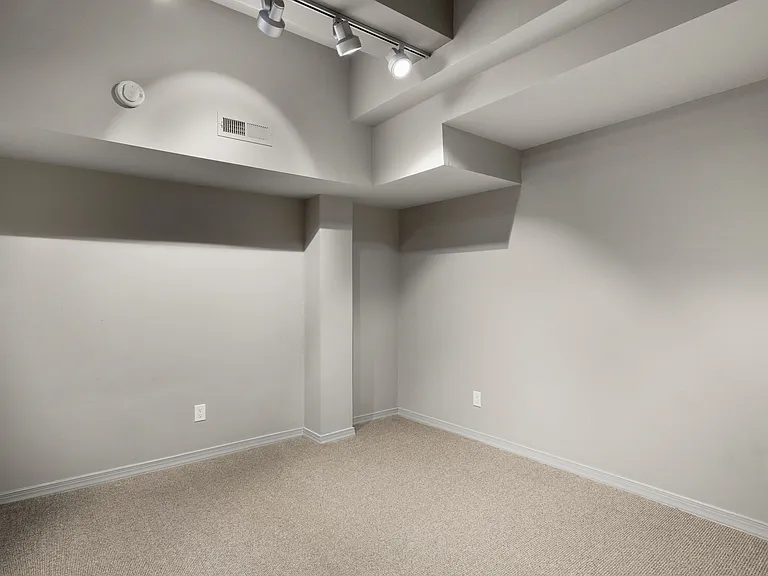 844 N 29th St #122 — Photo 22