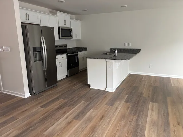 5127 Hyrule Dr — Photo 7