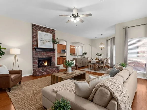 9458 Park Garden Dr, Frisco, TX 75035