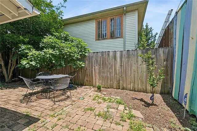 3121 Maurepas St — Photo 10