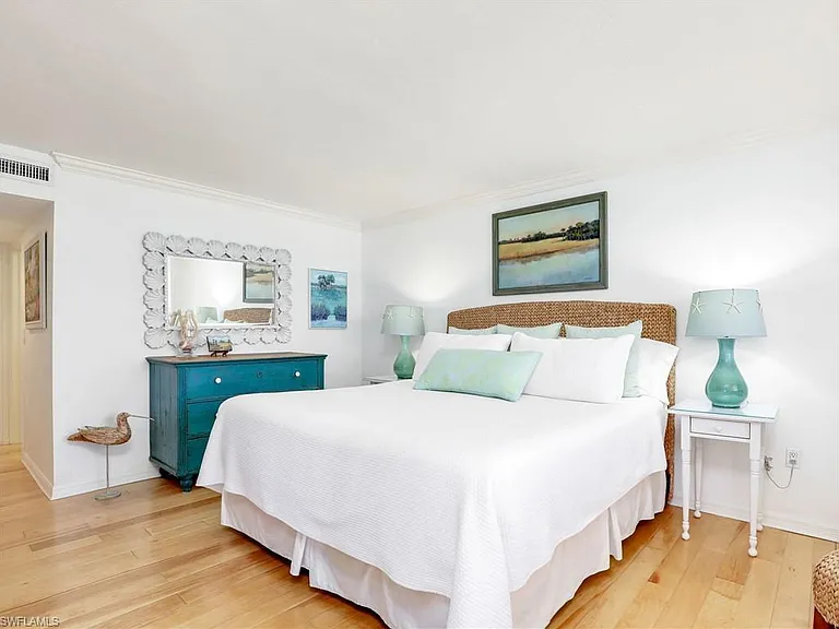 10851 Gulf Shore Dr #605 — Photo 17