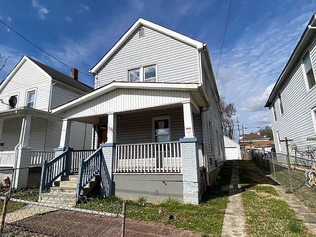 1st image of 1008 Stewart Ave SE