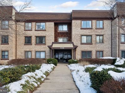 3031 Borge St APT 211, Oakton, VA, 22124