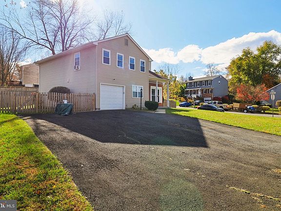 2nd image of 13380 Packard Dr