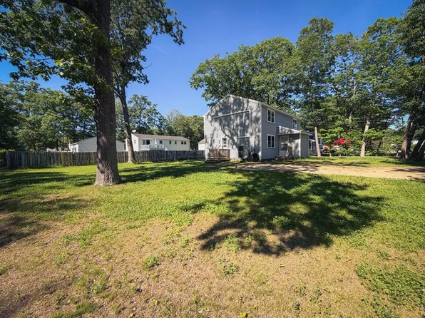 2 Brunelle Avenue, Sanford, ME 04073
