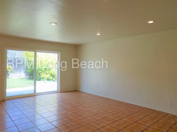 3rd image of 12613 214th St