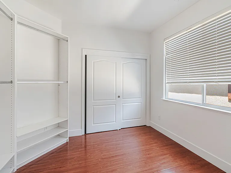 118 Copper Beech Gln — Photo 32