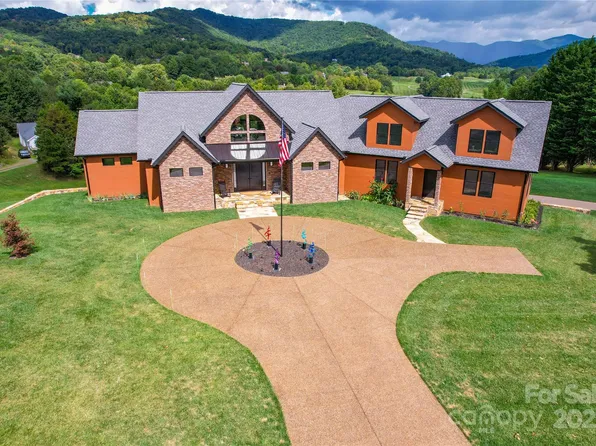 57 Union Chapel Rd, Weaverville, NC 28787