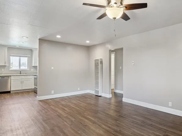 Coral Gardens Apartments