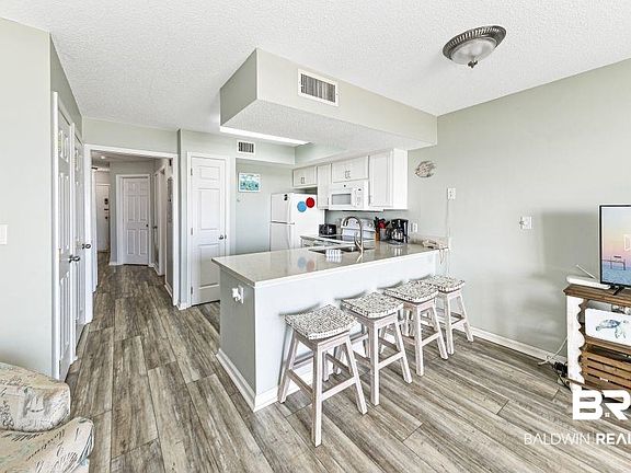 2nd image of 1117 W Beach Blvd #206