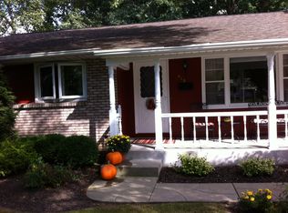 915 Collins St, Youngstown, OH