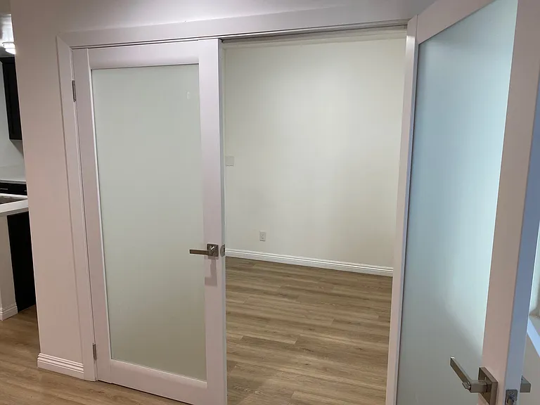 1534 S Shenandoah St #2 — Photo 6