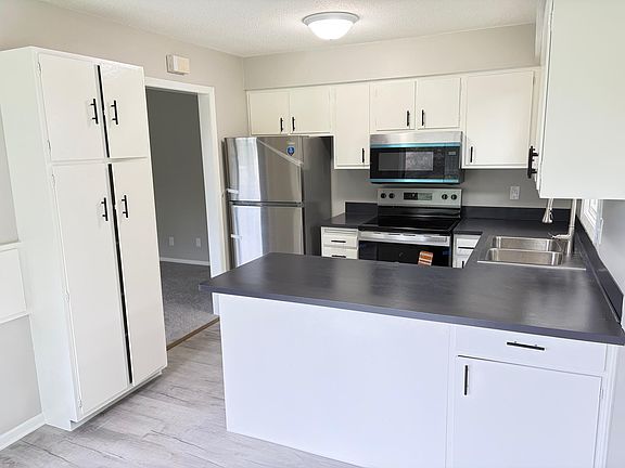 3rd image of 41 117th Ave NE