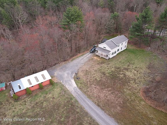 2nd image of 118 Hennett Road