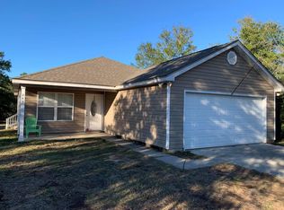 8 Howlin Rd, Defuniak Springs, FL 32433