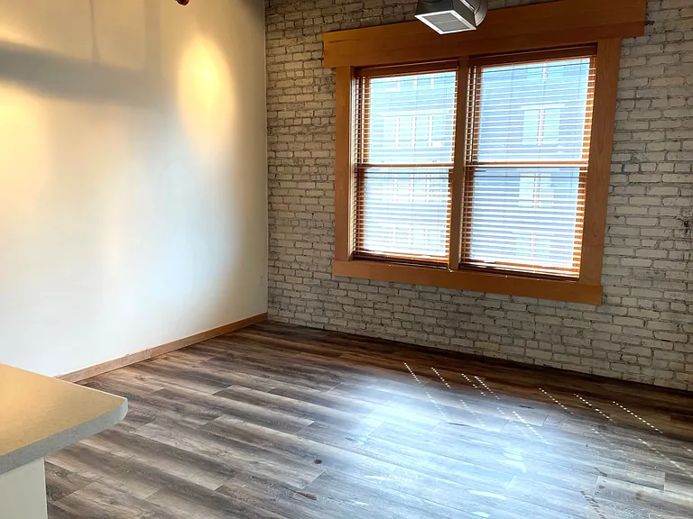 309 Roberts St N #404 — Photo 11