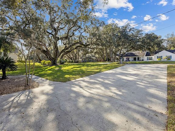 2nd image of 2020 Highland Dr