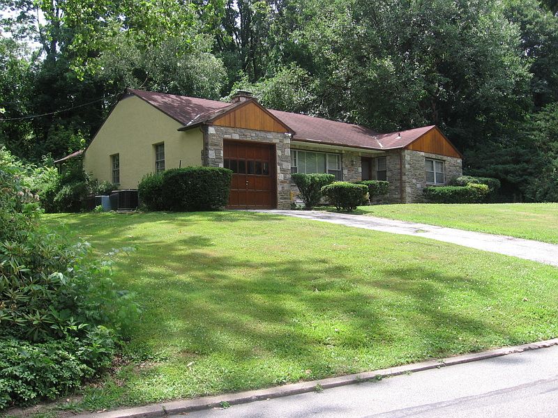 2nd image of 8129 Heacock Ln