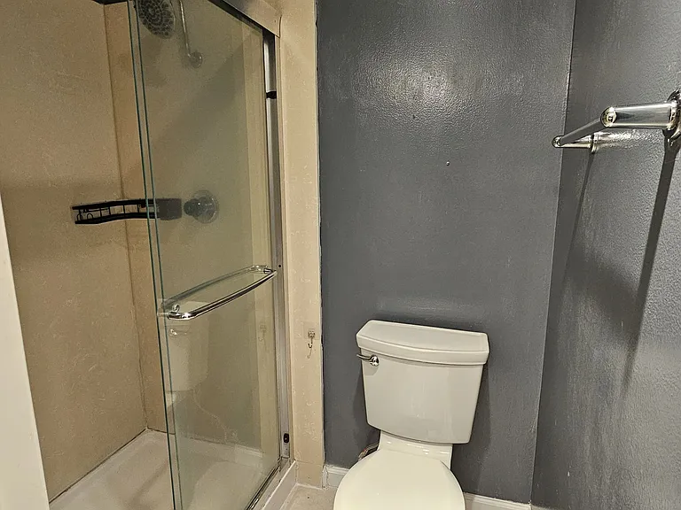 320 Vallejo Dr #10 — Photo 17