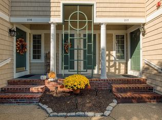 701 Winthrop St APT 216, Taunton, MA 02780