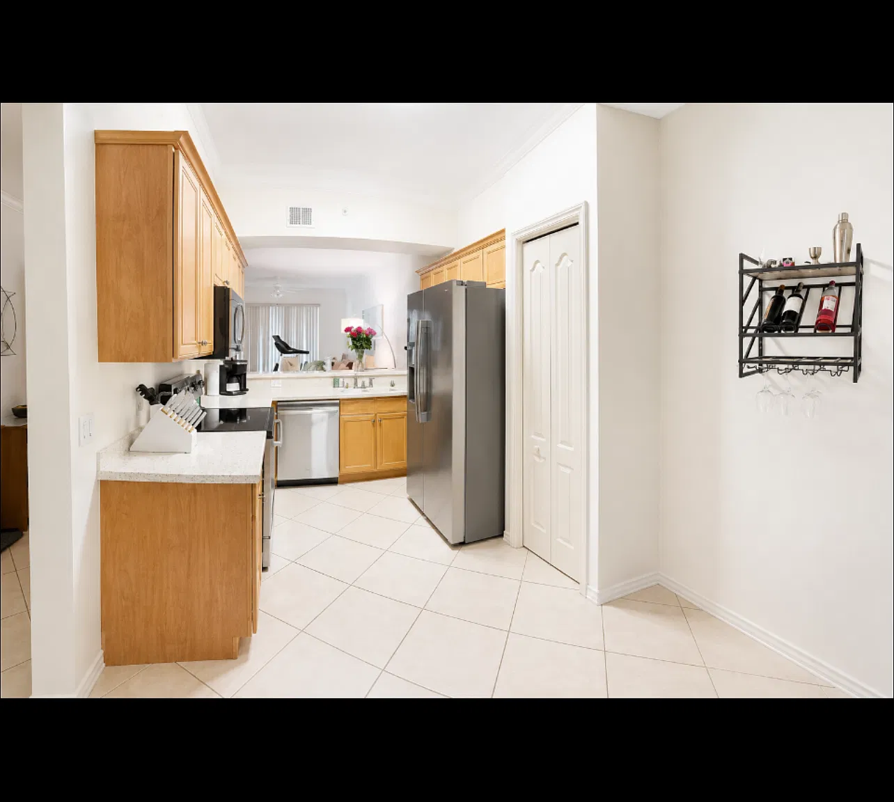 2 bed, 1200 sqft, $4,500 — Photo 4