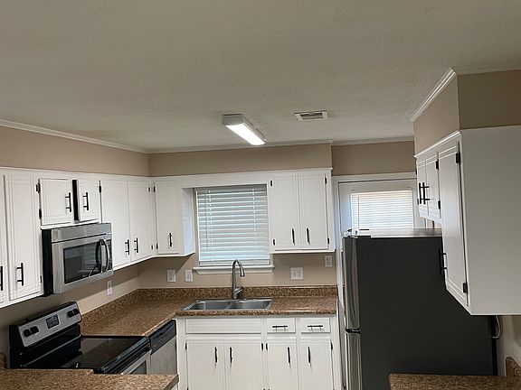 5th image of 318 Miramar Dr