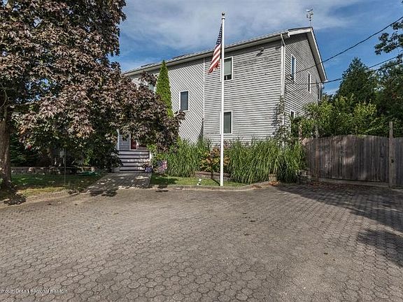 2nd image of 13 Park Ave