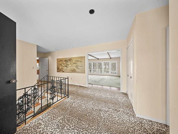 5th image of 107 Pollitt Rd