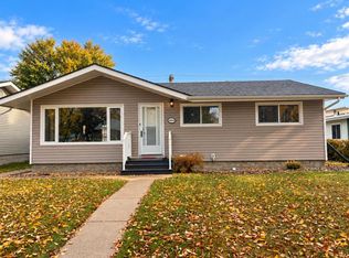 4604 E 61st St, Camrose, AB T4V 2H7