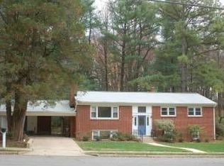 329 Sherwood Dr NE, Vienna, VA 22180