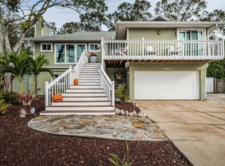 302 Lagoon Dr, Palm Harbor, FL 34683
