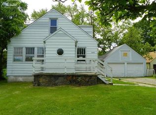 6088 Potter Rd, Burton, MI 48509