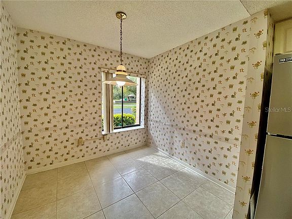 5th image of 6211 Timber Lake Dr Unit B11