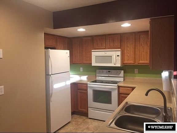 5th image of 2760 Koven Dr