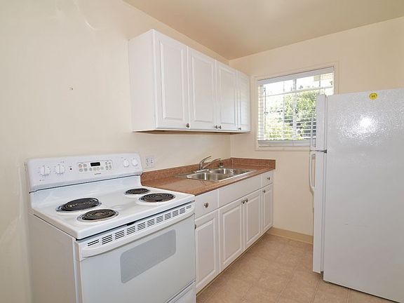 3rd image of 88 Buena Vista Ave APT 32